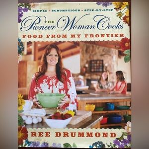 The Pioneer Woman Cooks cookbook